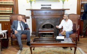 Read more about the article Pakistan facing the burn of climate change, especially its food security is at risk. There is an immediate need to address the water crisis, especially helping smallholder farmers. @UPSIGN, CEO SAWiE  Eng Mushtaq Gill (SI) discussed possible avenues of mutual cooperation with His excellencee Governor Punjab Ch Sarwar.